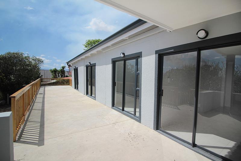 5 Bedroom Property for Sale in Fraaiuitsig Western Cape